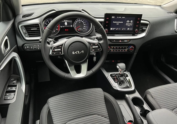Kia Ceed cena 111900 przebieg: 6, rok produkcji 2023 z Urzędów małe 379